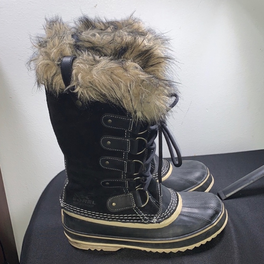 Sorel Joan of Arctic Black Winter Women’s Boots Faux Fur Cuff Size 9 Mid…